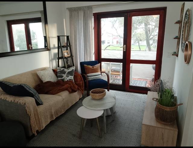1 bed property to rent in GREENWAYS